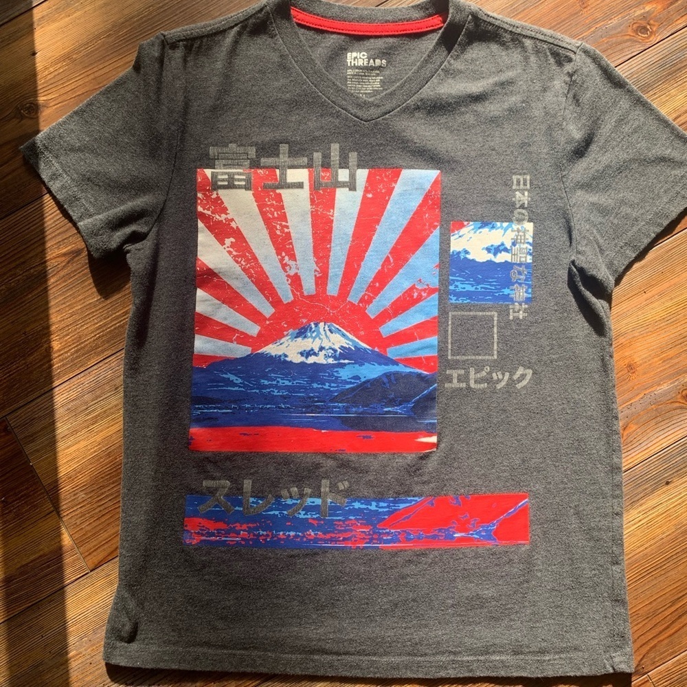 Boys Grey V Neck Epic Threads T Shirt Size Medium